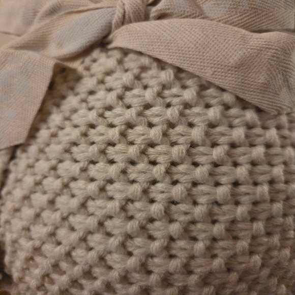 INK + IVY Beige Knit Throw Blanket 50in x 60in - Picture 5 of 9